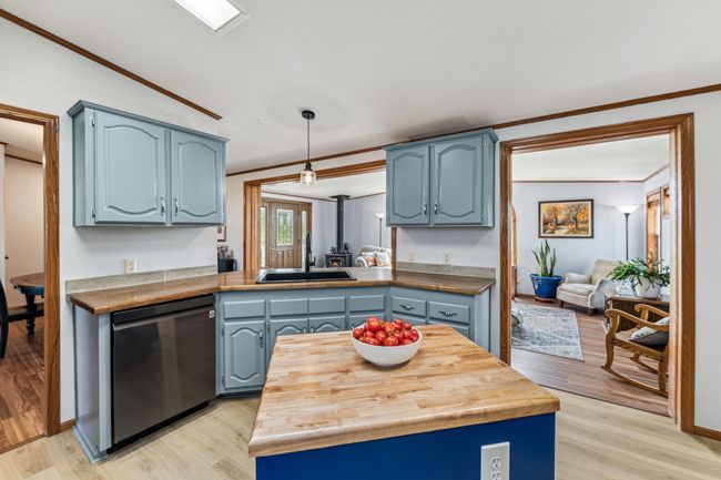 48121 270 Th Ave, House other with 3 bedrooms, 2 bathrooms and null parking in Palisade MN | Image 15
