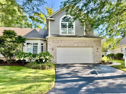 1488 White Oak Ln, Woodstock, IL, 60098-6412 | Card Image