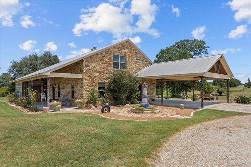 7835 Berger Rd, Schulenburg, TX, 78956-5917 | Card Image