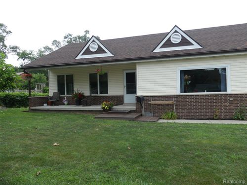8335 Pardee Rd, Taylor, MI, 48180-2747 | Card Image