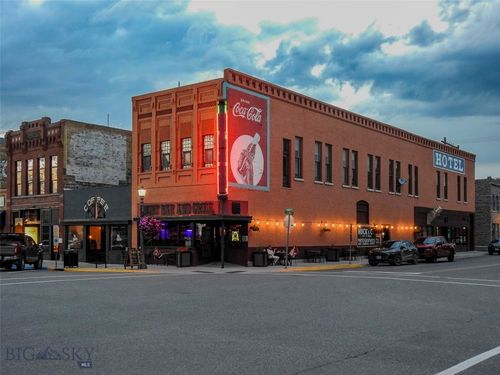 102 N Main St, Livingston, MT, 59047-2622 | Card Image