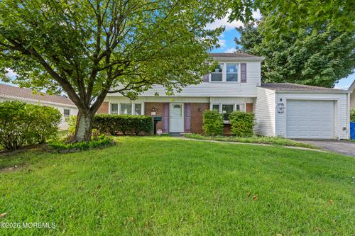 8 Holton Ln, Willingboro, NJ, 08046-1820 | Card Image