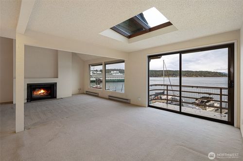 a202-241 Warbass Way, Friday Harbor, WA, 98250-7939 | Card Image