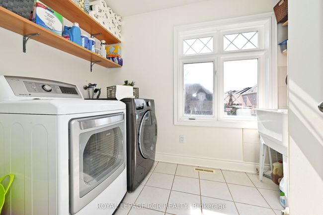 9 Deerhorn Cres, House other with 4 bedrooms, 3 bathrooms and 6 parking in Aurora ON | Image 42