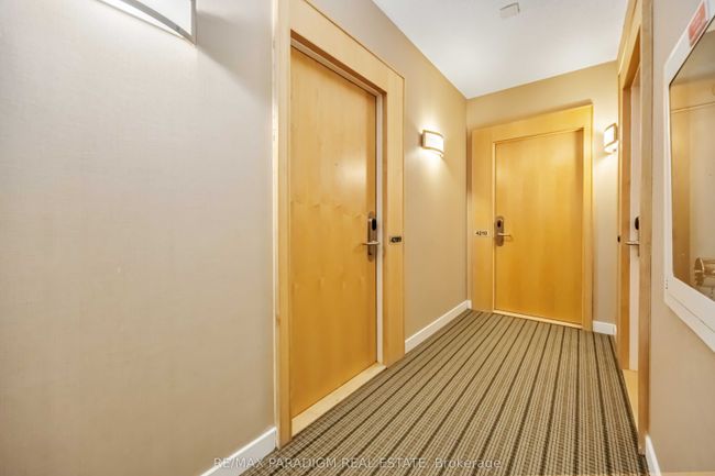4209 - 55 Bremner Blvd, Condo with 1 bedrooms, 1 bathrooms and null parking in Toronto ON | Image 4