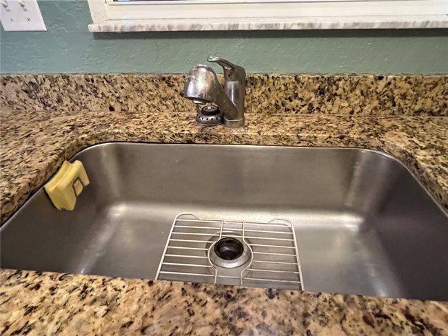 8879 Sw 104 Th Ln, House other with 2 bedrooms, 2 bathrooms and null parking in OCALA FL | Image 11
