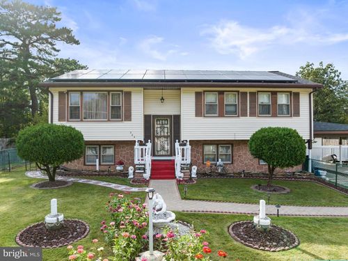 304 Mohawk Trl, BROWNS MILLS, NJ, 08015-6302 | Card Image