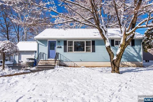 106 Riverview Ter, Riverdale, NJ, 07457-1509 | Card Image