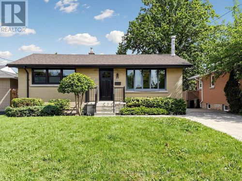 25 Kenwood Cres, Hamilton, ON, L8T1W3 | Card Image