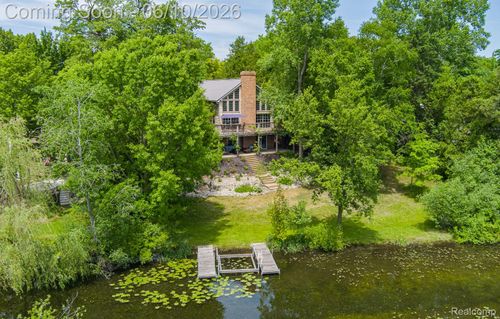 4780 Hillcrest Dr, Clarkston, MI, 48346-2616 | Card Image