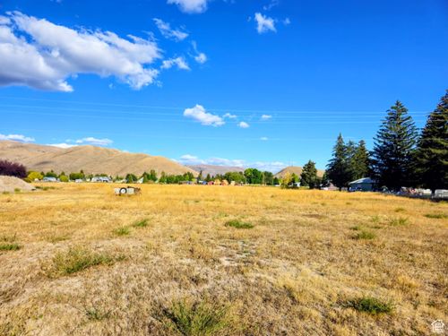 2-530 N 8th St, Montpelier, ID, 83254-1006 | Card Image