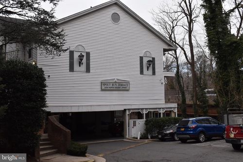 209-2050 N Calvert St, ARLINGTON, VA, 22201-4184 | Card Image