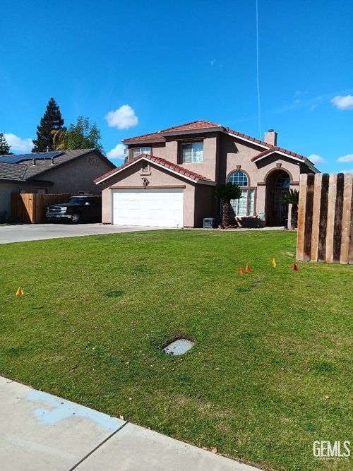 8400 Winlock St, Bakersfield, CA, 93312-4499 | Card Image