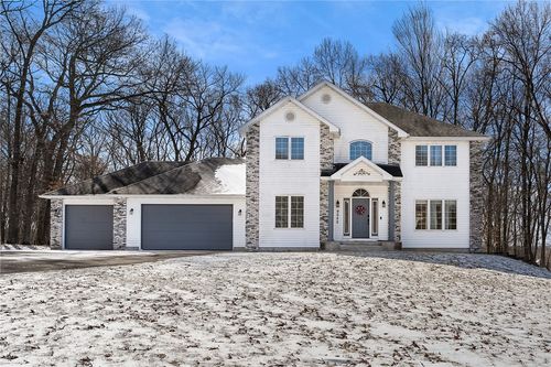 9050 David Ct, Eleva, WI, 54738-9422 | Card Image