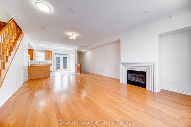 69 Cathedral High St, House attached with 5 bedrooms, 4 bathrooms and 2 parking in Markham ON | Image 5