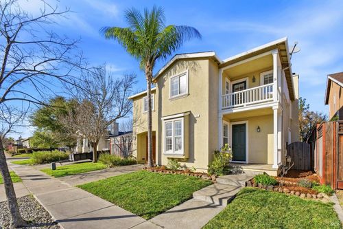 107 Bouquet Circle, Windsor, CA, 95492 | Card Image
