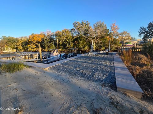 113 Mallard Dr, Hampstead, NC, 28443-8002 | Card Image