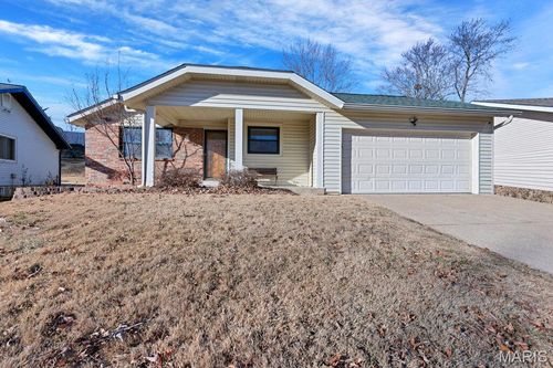 11955 Red Barn Ct, Florissant, MO, 63033-7830 | Card Image