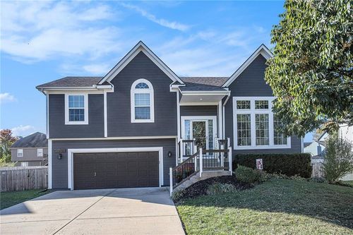 1307 N 4th Street East St, Louisburg, KS, 66053 | Card Image