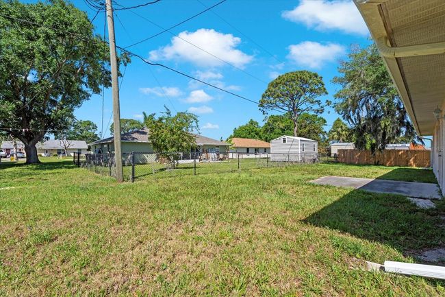 2732 Alamanda Dr, House other with 3 bedrooms, 2 bathrooms and null parking in Edgewater FL | Image 32