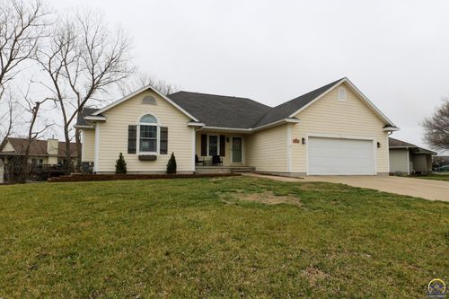 1920 Antler Rdg, Emporia, KS, 66801-8601 | Card Image