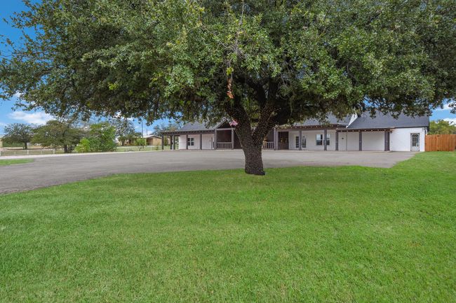 4 - 15603 E State Highway 29, Home with 1 bedrooms, 1 bathrooms and 100 parking in Buchanan Dam TX | Image 13