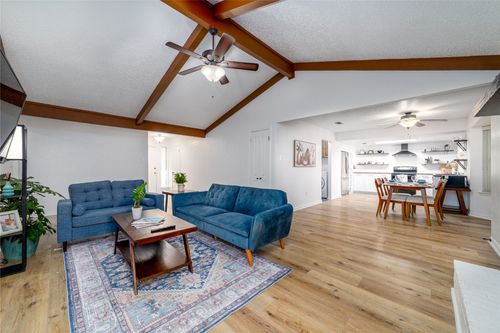 2613 Quail Vly, Irving, TX, 75060-5545 | Card Image