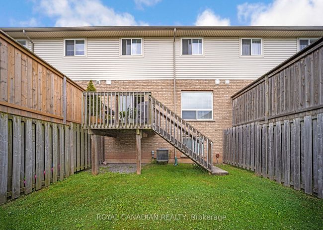 14 - 40 Dartmouth Gate, Condo with 3 bedrooms, 4 bathrooms and 1 parking in Hamilton ON | Image 43