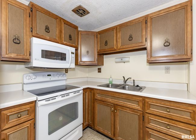 430 15 Th Pl, House other with 3 bedrooms, 3 bathrooms and null parking in Camanche IA | Image 8