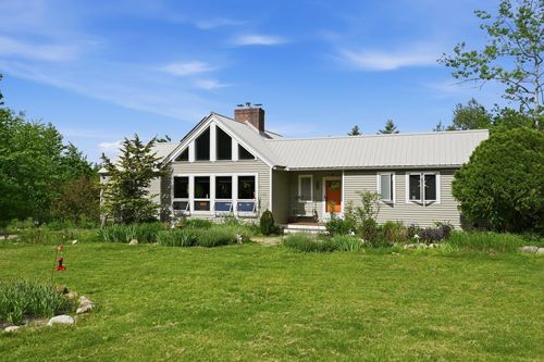 98R Old Turnpike Road, Nottingham, NH, 03290 | Card Image