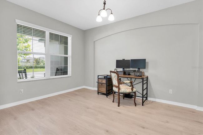 FORMAL DINING ROOM | Image 18