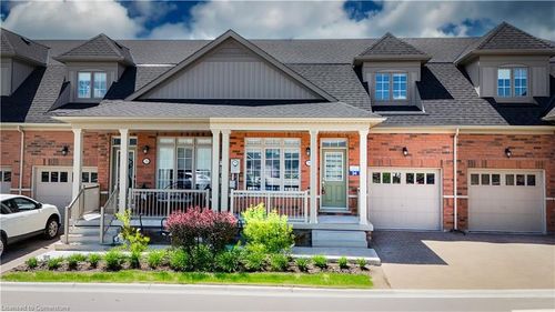 34-28 Bluestone Cres, Brampton, ON, L6R4B8 | Card Image