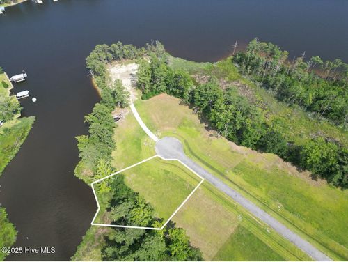0 Pointe Harbor Dr, Belhaven, NC, 27810-7701 | Card Image
