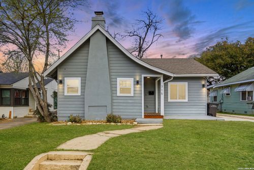 715 Avant Ave, San Antonio, TX, 78210-3648 | Card Image