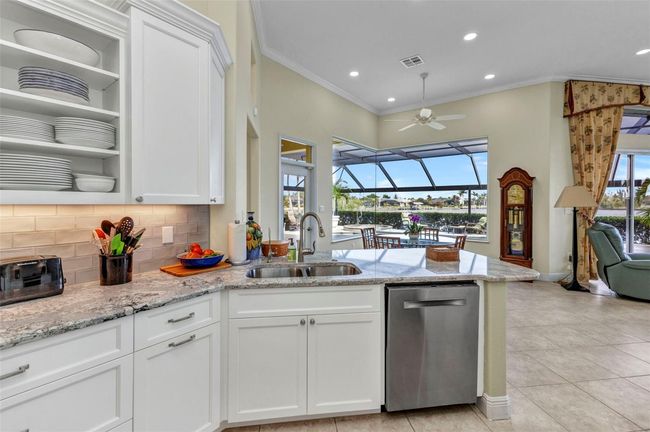 15490 Seafoam Cir, House other with 3 bedrooms, 3 bathrooms and null parking in PORT CHARLOTTE FL | Image 26