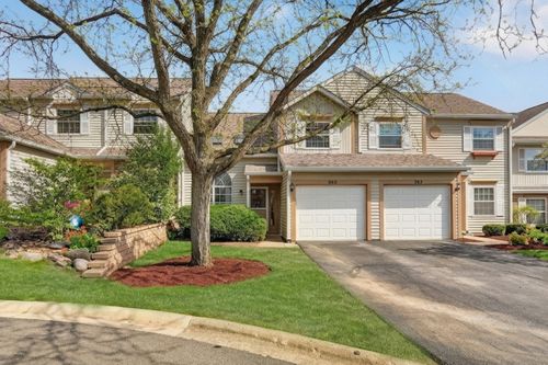 565 Ascot Ln, Streamwood, IL, 60107-6882 | Card Image