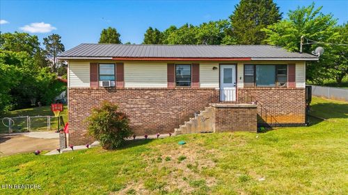 6217 Renee Rd, Corryton, TN, 37721-3913 | Card Image