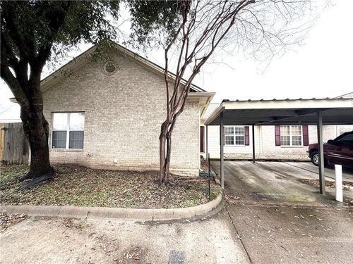 612 Townplace Dr, College Station, TX, 77840-8206 | Card Image
