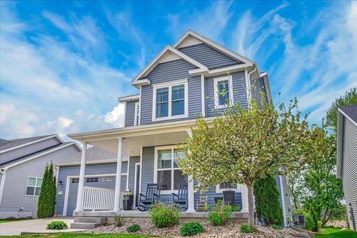 328 Sunshine Ln, Verona, WI, 53593-5133 | Card Image