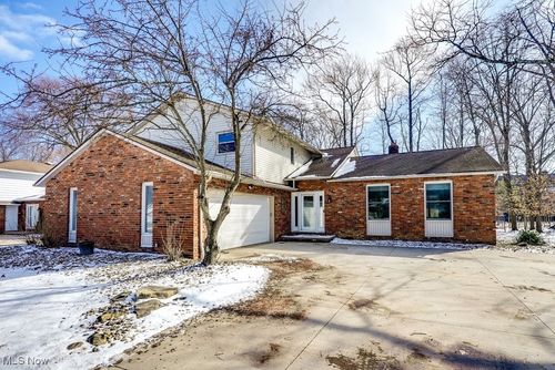 3969 E Ash Ln, Beachwood, OH, 44122-4703 | Card Image