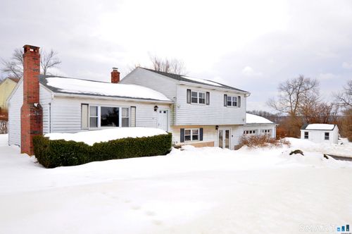 160 Meadowlark Dr, Waterbury, CT, 06708-3925 | Card Image