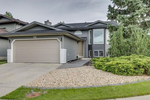 158 Riverglen Close Se, Calgary, AB, T2C3W3 | Card Image