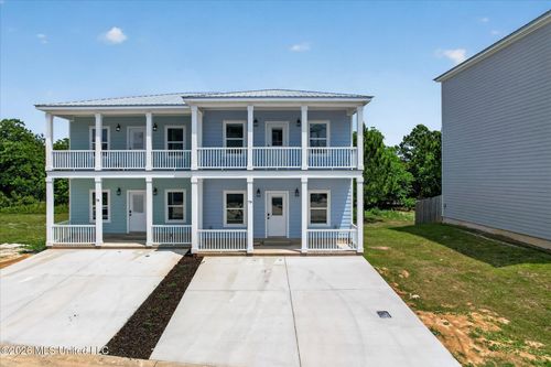 79 Oak Alley Ln, Long Beach, MS, 39560-8000 | Card Image