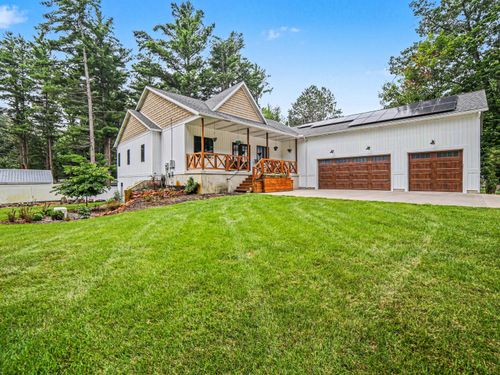629 Sands St, Pentwater, MI, 49449-9533 | Card Image