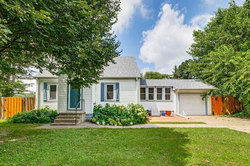 1781 Tatum St, Falcon Heights, MN, 55113-5525 | Card Image