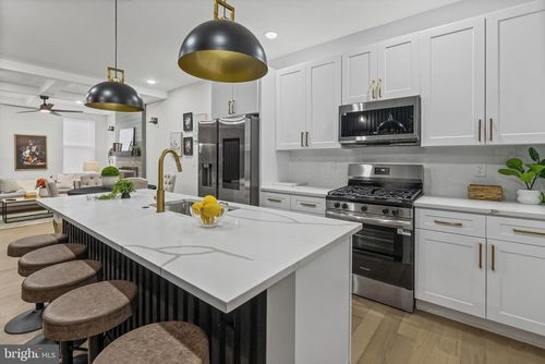 5100 Queensberry Ave, BALTIMORE, MD, 21215-5133 | Card Image