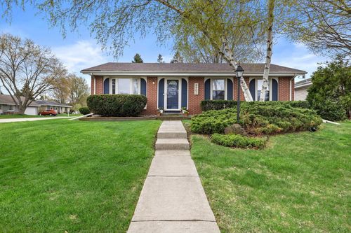 4901 Regal Ct, RACINE, WI, 53406-5473 | Card Image