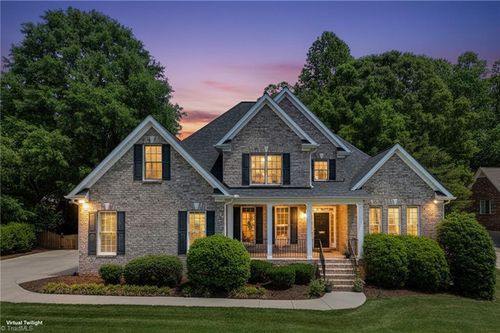 1827 Crossroads Dr, Greensboro, NC, 27455-8387 | Card Image