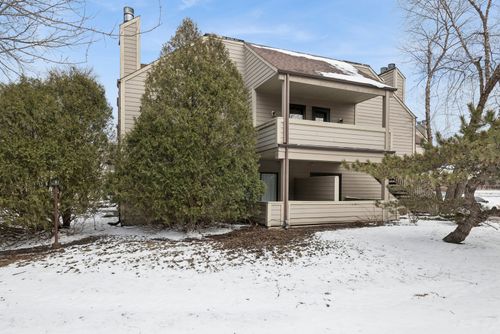 unit-207-2930 Frontenac St, North Chicago, IL, 60064-3422 | Card Image