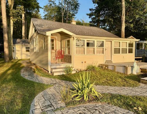 4794 E Cedar Lake Dr, Greenbush, MI, 48738-9704 | Card Image